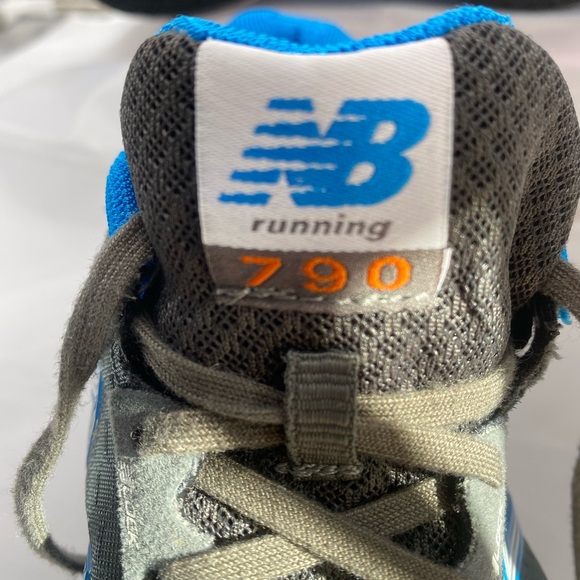 Women’s New Balance Gray and Blue Running Shoes - Picture 6 of 7